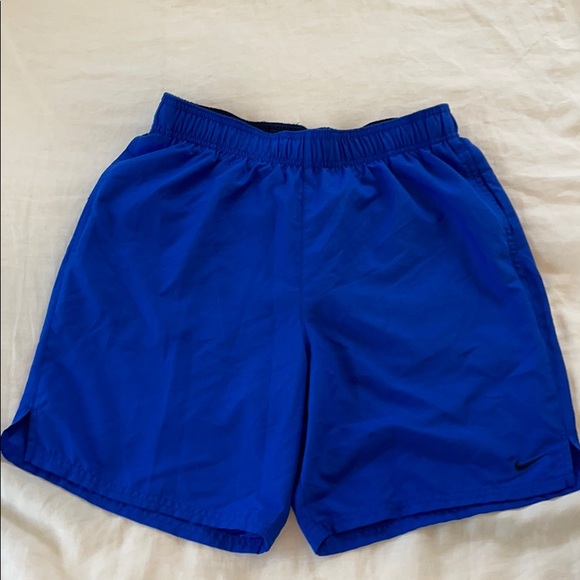 Mens Nike Swim Trunks- size Medium - Picture 2 of 9